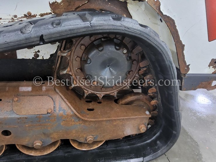 2021-bobcat-t550-image-11