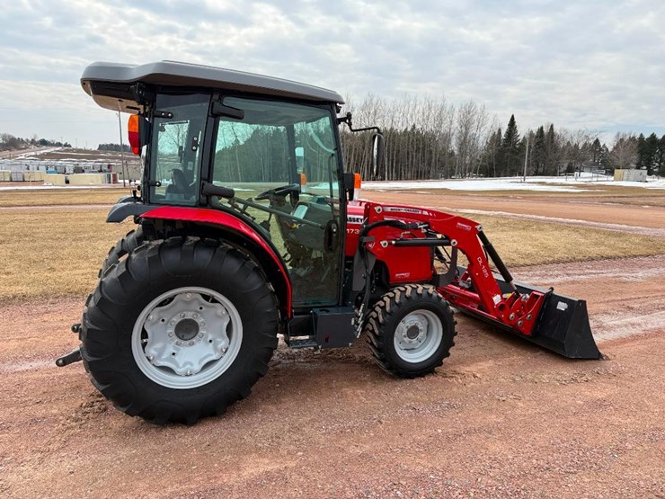 massey-ferguson-1736-image-4