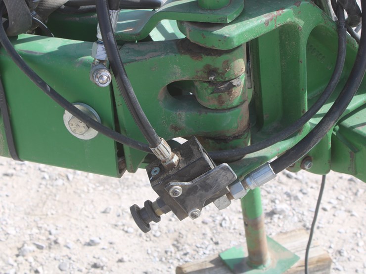 john-deere-7200-image-15