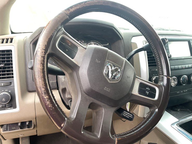 2011-dodge-ram-2500-image-43