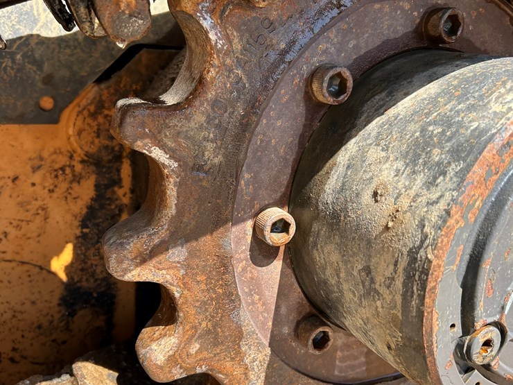 2019-case-tr270-image-54