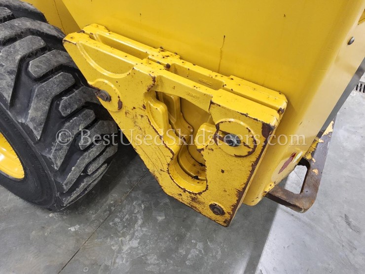 2019-caterpillar-246d3-image-13