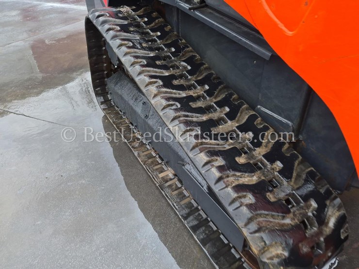 2023-kubota-svl97-2-image-7