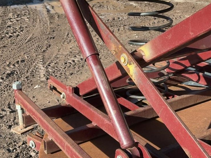 #209-•-pallet-lumber-stackers-image-12