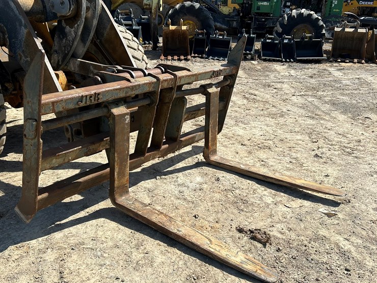 2010-deere-544k-image-9