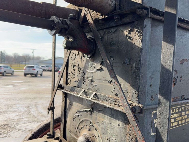 1922-20-40-rumely-oilpull-model-g-image-38