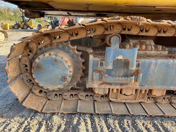 2006-deere-650d-lc-image-84