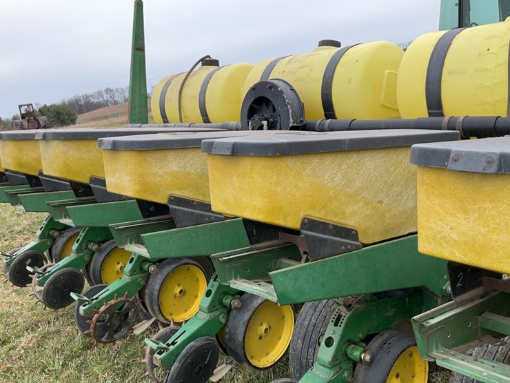 john-deere-6-image-33