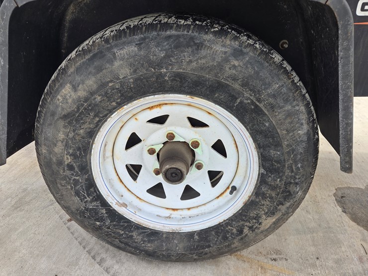 2016-massey-ferguson-8-image-30