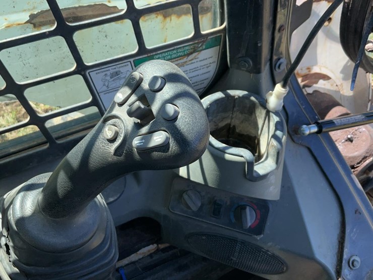 2013-bobcat-s630-image-20