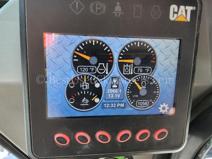 2017-caterpillar-272d2-image-25