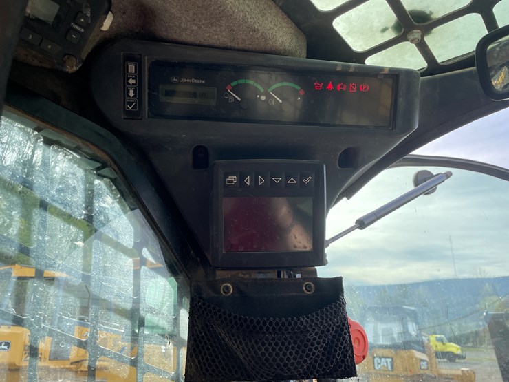 2019-deere-333g-image-44