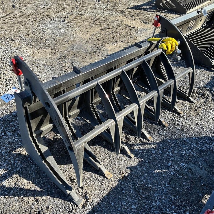 Wildcat 72" Skid Steer Root Rake Grapple