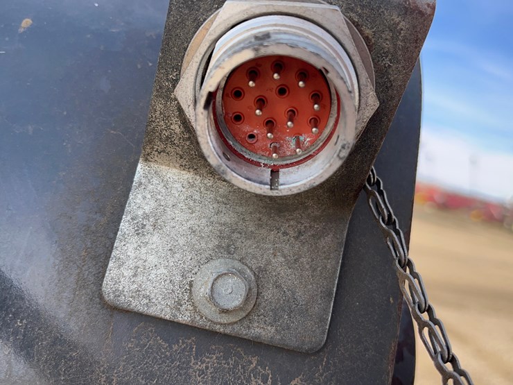 new-holland-l320-image-7