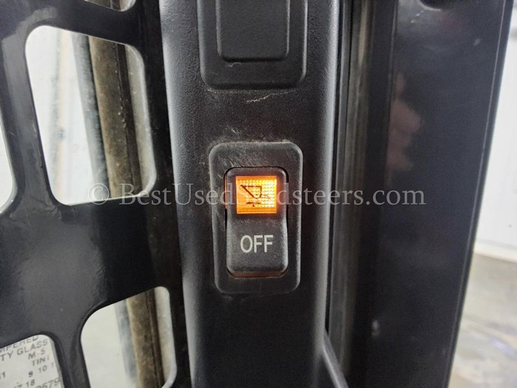 2016-bobcat-t590-image-23