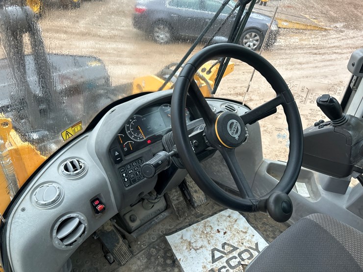 2019-volvo-l90h-image-59