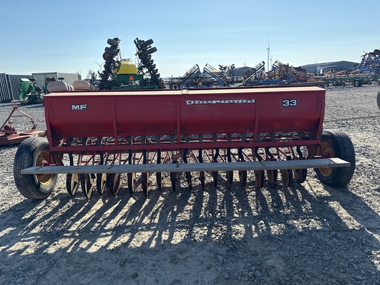 massey-ferguson-33-image-4