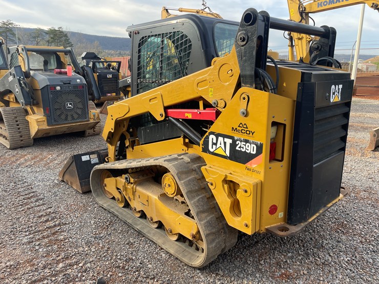 2017-caterpillar-259d-image-3
