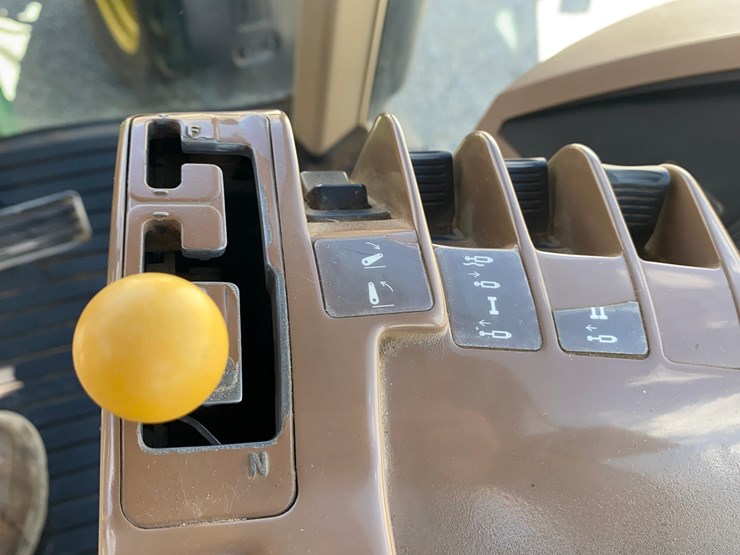 1998-john-deere-8300-image-54