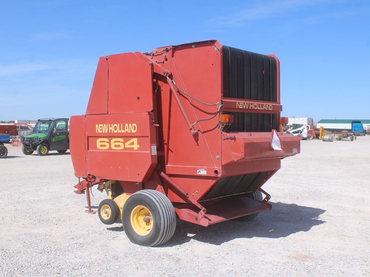 new-holland-664-image-3