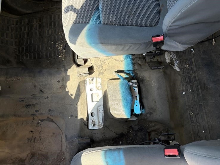 2016-ford-f250-xlt-image-17