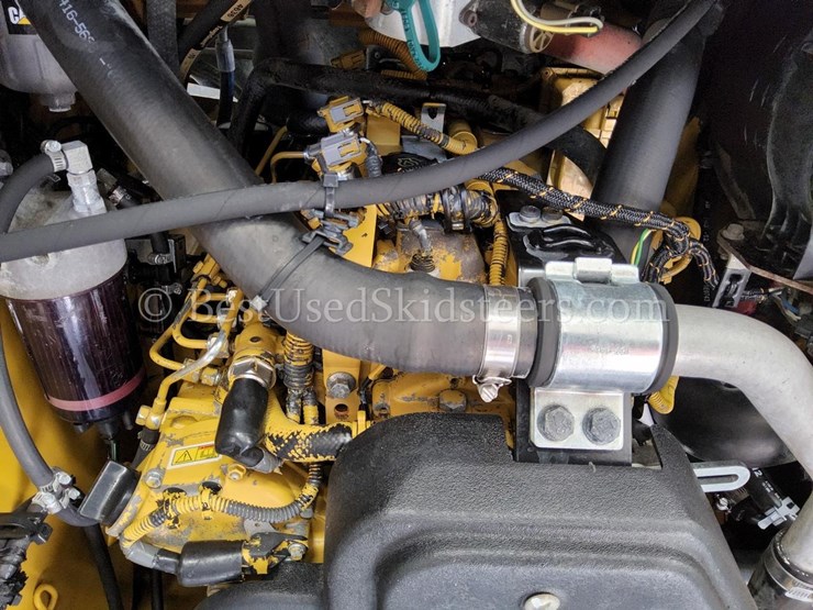 2018-caterpillar-249d-image-15