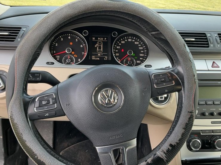 #510-•-2009-volkswagen-passat-image-20