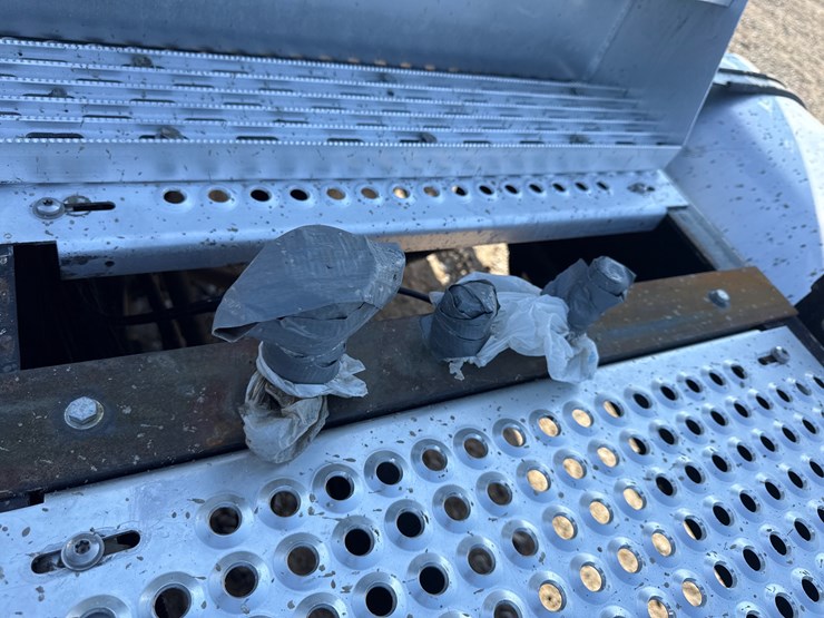 2011-international-prostar-image-19