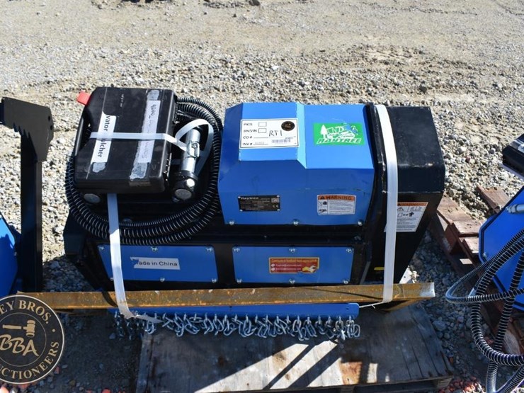 caterpillar-305-image-2