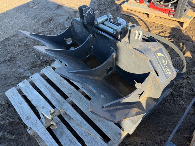 2025-skid-steer-winch-image-3