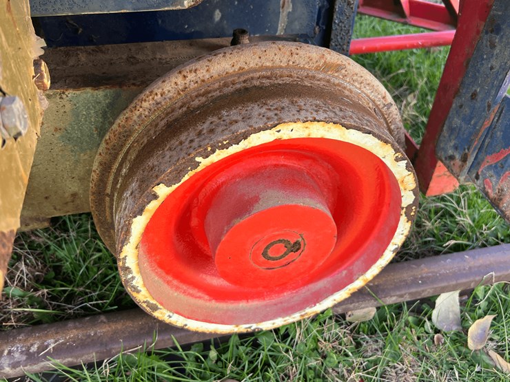 frick-steam-locomotive-with-track-image-29
