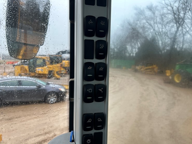 2019-volvo-l90h-image-62