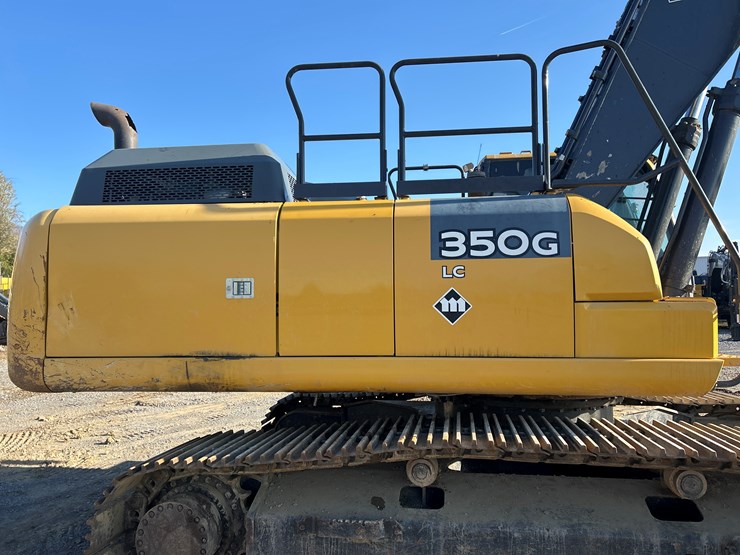 2019-deere-350g-lc-image-44