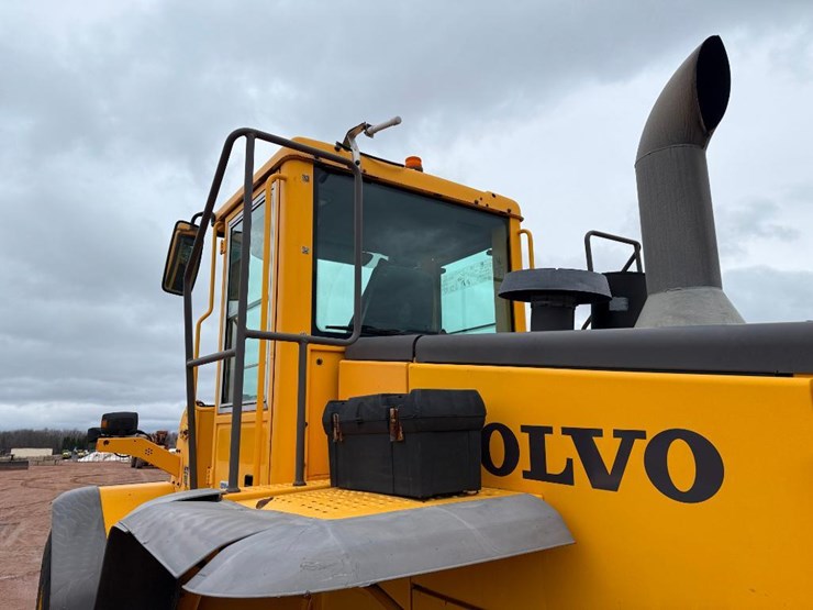 volvo-l120e-image-20