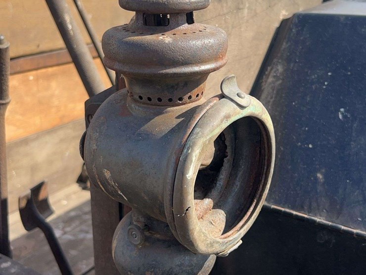 international-highwheeler-image-17