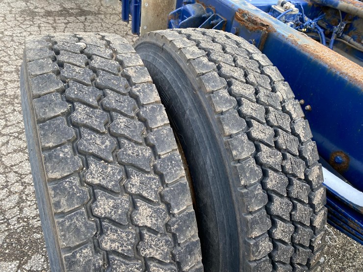 2012-kenworth-t370-image-52