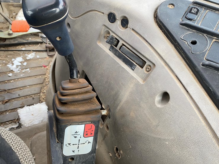 case-ih-125-image-60