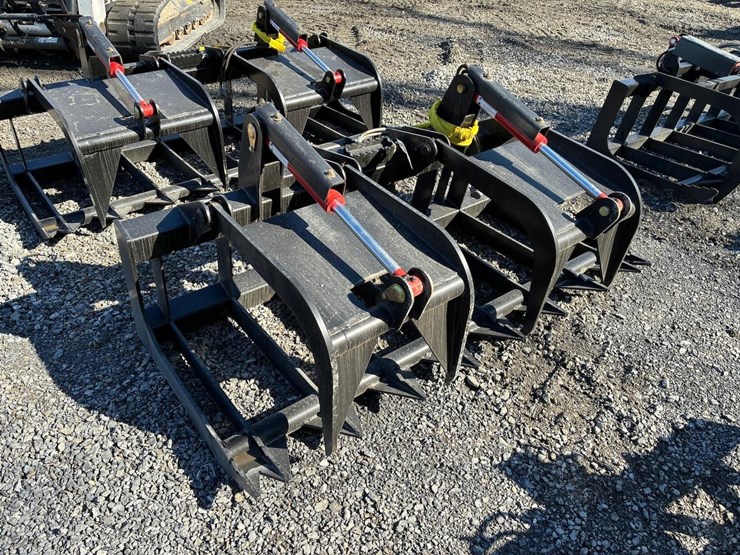 wildcat-74"-heavy-duty-skid-steer-root-grapple-image-1