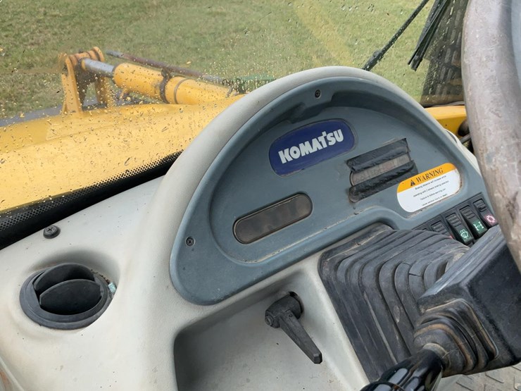 #360-•-2000-komatsu-4x4-utility-backhoe-image-26