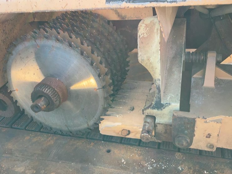 #201-•-scmi-straight-line-rip-saw-image-12