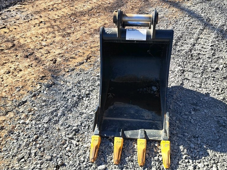 #320-•-trojan-excavator-bucket-image-3