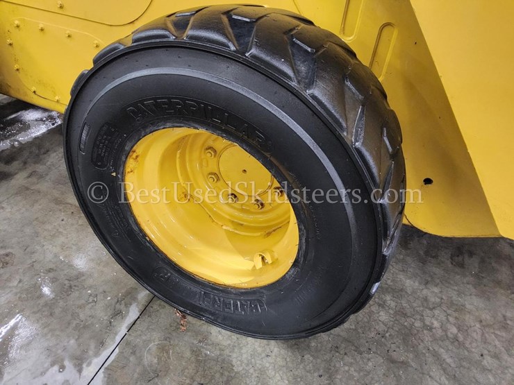 2015-caterpillar-272d2-image-15