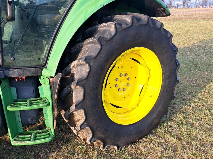 2010-john-deere-6230-image-37