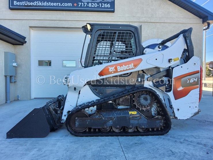 2021-bobcat-t64-image-2