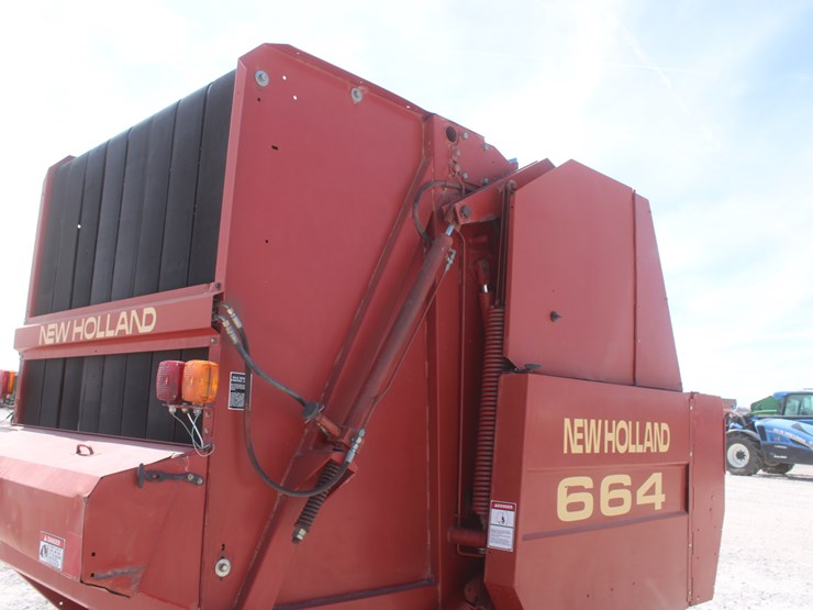 new-holland-664-image-35