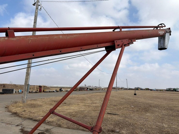 sudenga-8”-x-30ft-truck-auger-image-8