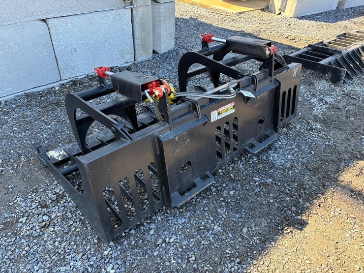 wildcat-78"-skid-steer-skeleton-grapple-with-teeth-image-3