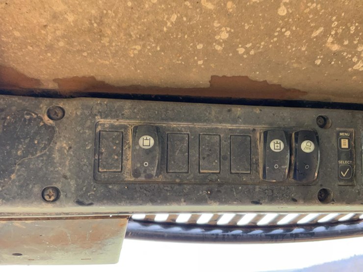 2003-deere-ct332-image-13