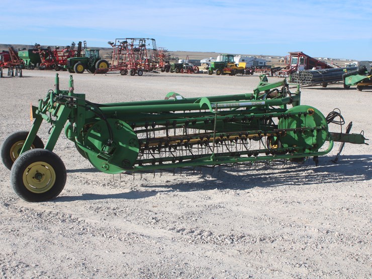 john-deere-700-image-5