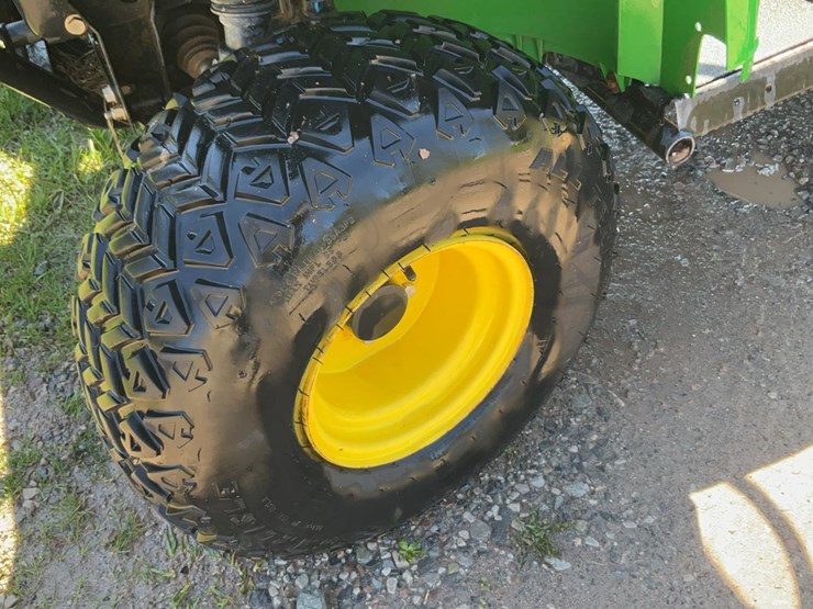 john-deere-gator-image-18